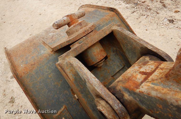 image for item DJ0825 2013 Volvo BL60B  backhoe