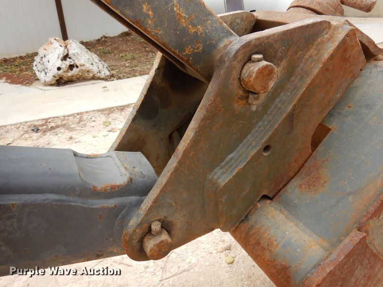 image for item DJ0825 2013 Volvo BL60B  backhoe