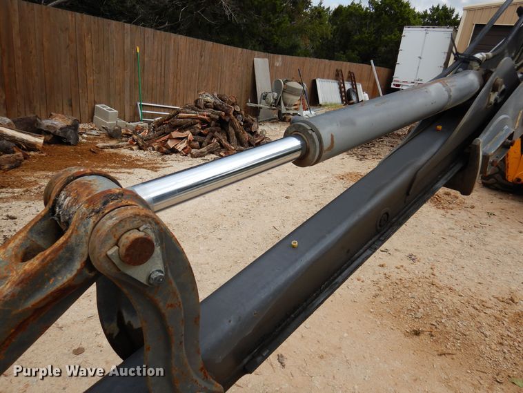 image for item DJ0825 2013 Volvo BL60B  backhoe