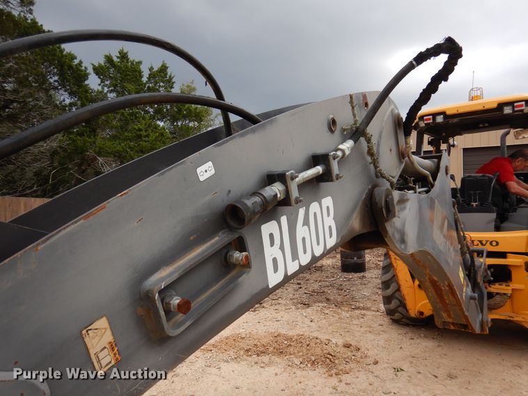 image for item DJ0825 2013 Volvo BL60B  backhoe