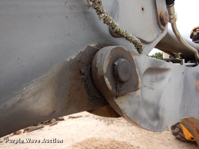 image for item DJ0825 2013 Volvo BL60B  backhoe