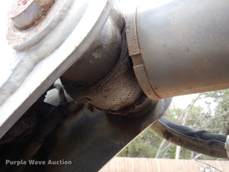 image for item DJ0825 2013 Volvo BL60B  backhoe