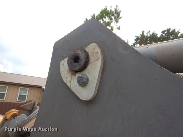 image for item DJ0825 2013 Volvo BL60B  backhoe