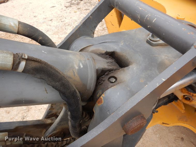 image for item DJ0825 2013 Volvo BL60B  backhoe