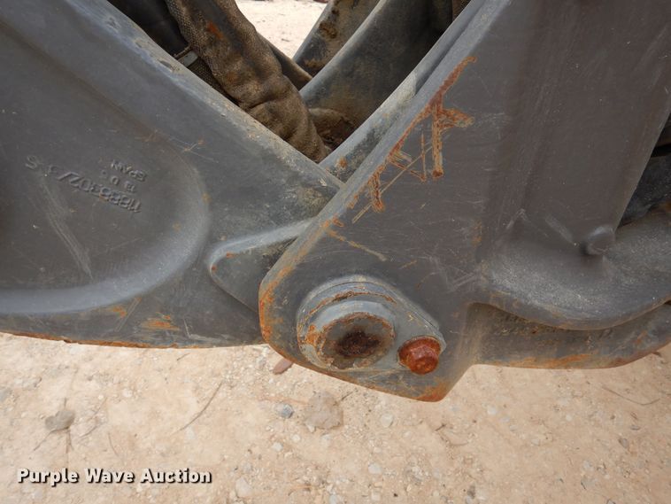 image for item DJ0825 2013 Volvo BL60B  backhoe