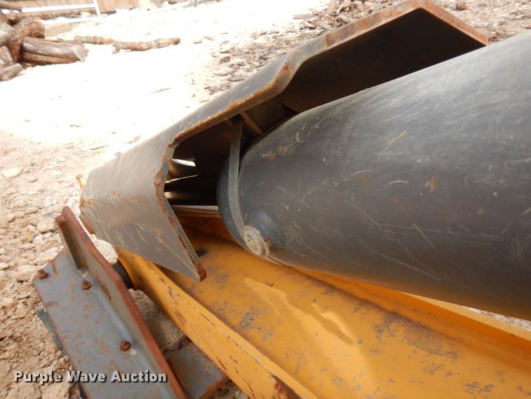 image for item DJ0825 2013 Volvo BL60B  backhoe