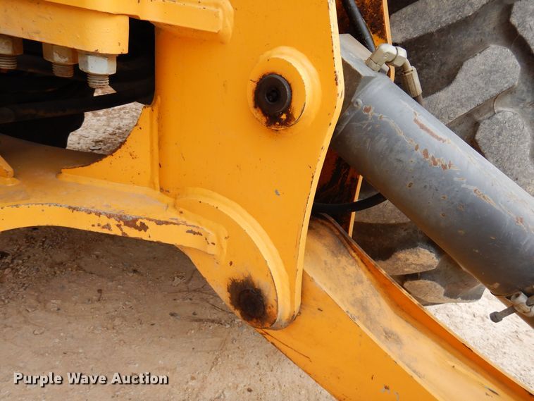 image for item DJ0825 2013 Volvo BL60B  backhoe