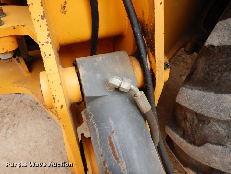 image for item DJ0825 2013 Volvo BL60B  backhoe