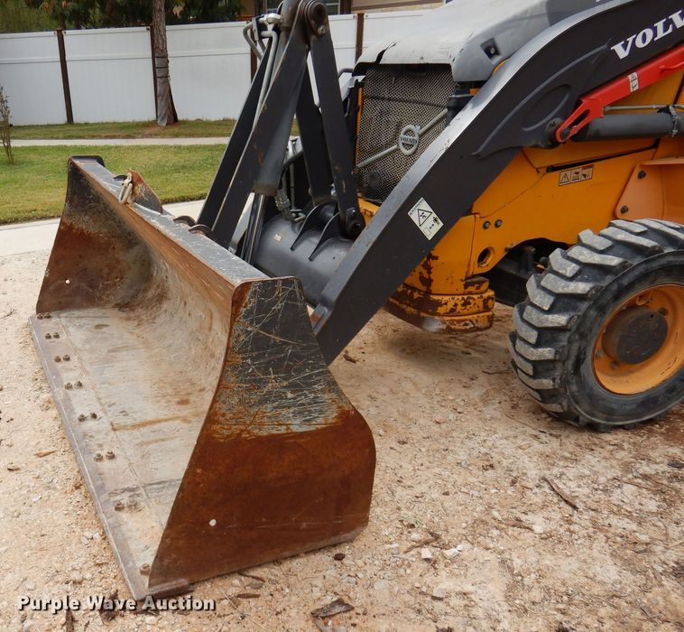 image for item DJ0825 2013 Volvo BL60B  backhoe
