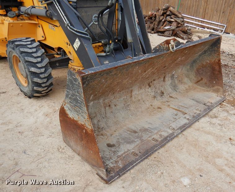 image for item DJ0825 2013 Volvo BL60B  backhoe