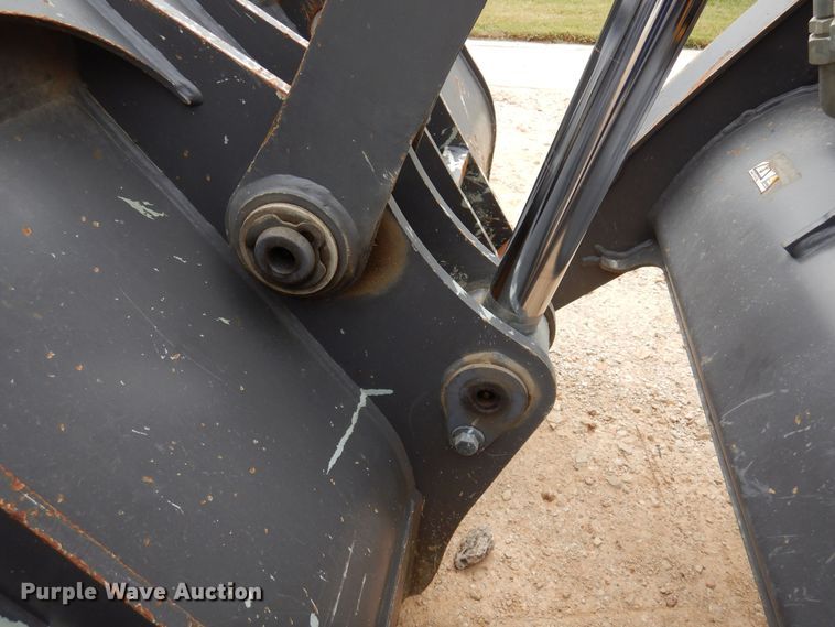 image for item DJ0825 2013 Volvo BL60B  backhoe