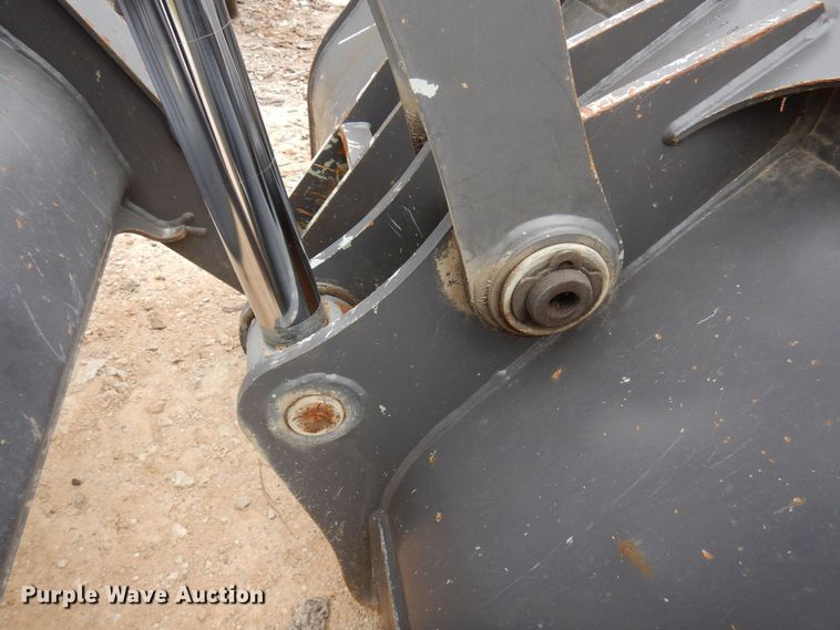 image for item DJ0825 2013 Volvo BL60B  backhoe