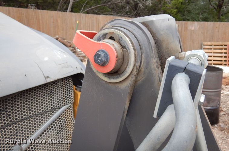 image for item DJ0825 2013 Volvo BL60B  backhoe