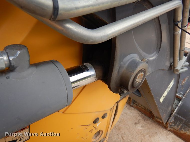 image for item DJ0825 2013 Volvo BL60B  backhoe