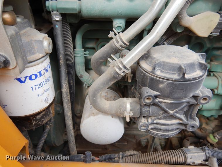 image for item DJ0825 2013 Volvo BL60B  backhoe