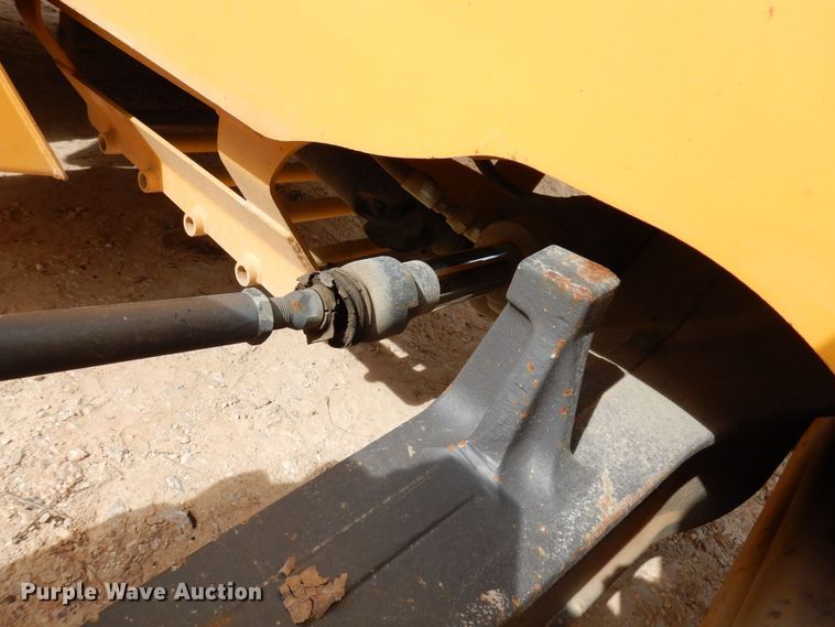 image for item DJ0825 2013 Volvo BL60B  backhoe