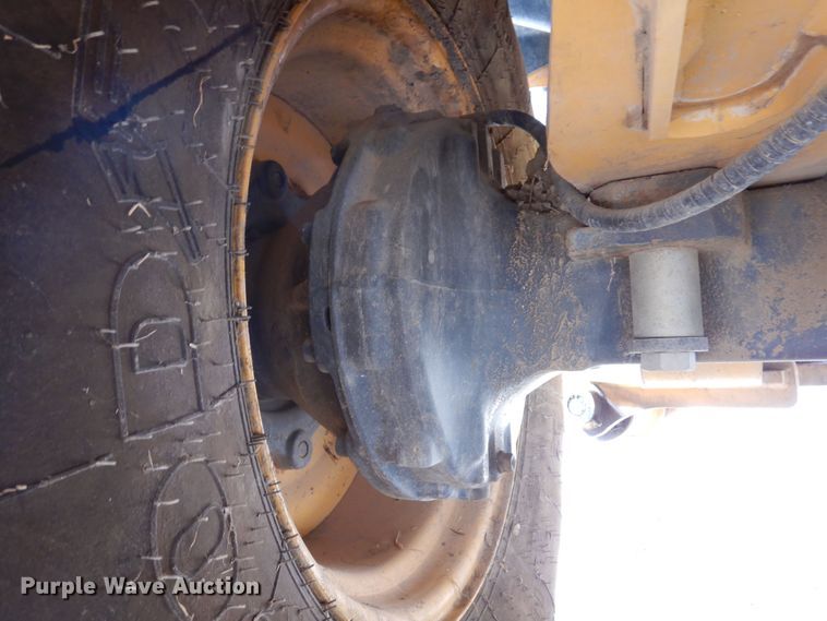 image for item DJ0825 2013 Volvo BL60B  backhoe