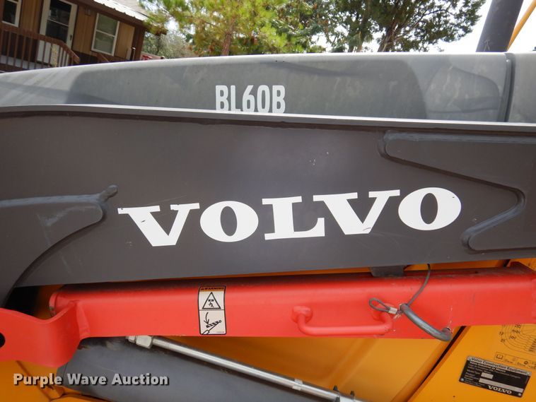 image for item DJ0825 2013 Volvo BL60B  backhoe