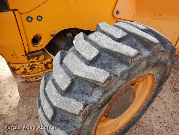 image for item DJ0825 2013 Volvo BL60B  backhoe