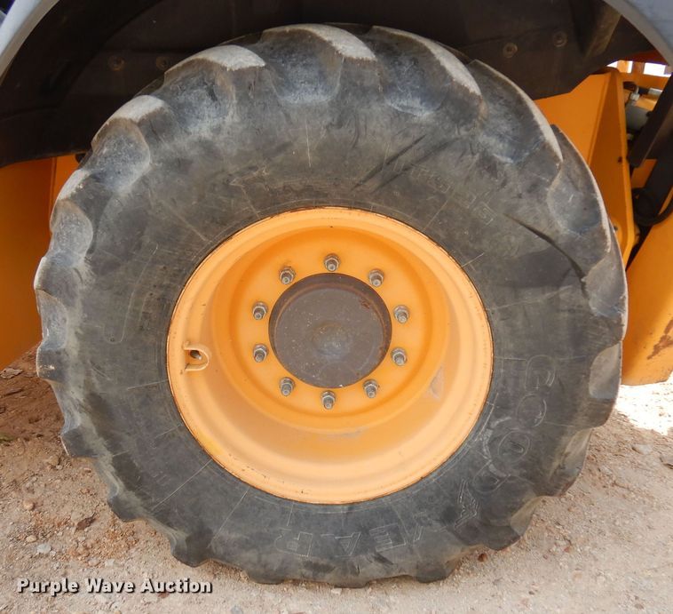 image for item DJ0825 2013 Volvo BL60B  backhoe