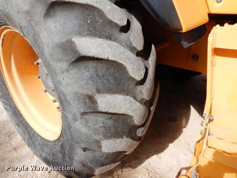 image for item DJ0825 2013 Volvo BL60B  backhoe