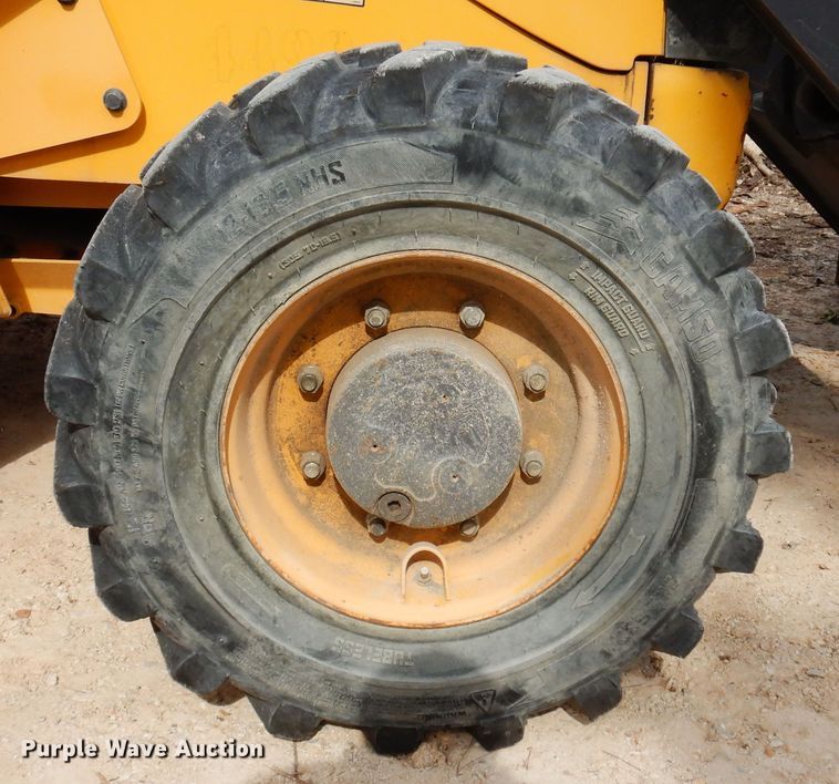 image for item DJ0825 2013 Volvo BL60B  backhoe