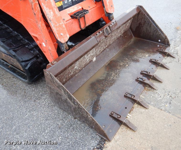 image for item DK2048 2013 Kubota SVL75-2  tracked skid steer loader