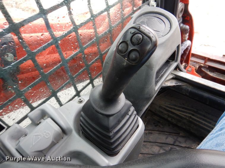 image for item DK2048 2013 Kubota SVL75-2  tracked skid steer loader