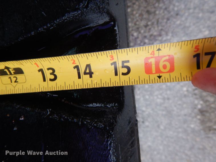 image for item DK2048 2013 Kubota SVL75-2  tracked skid steer loader