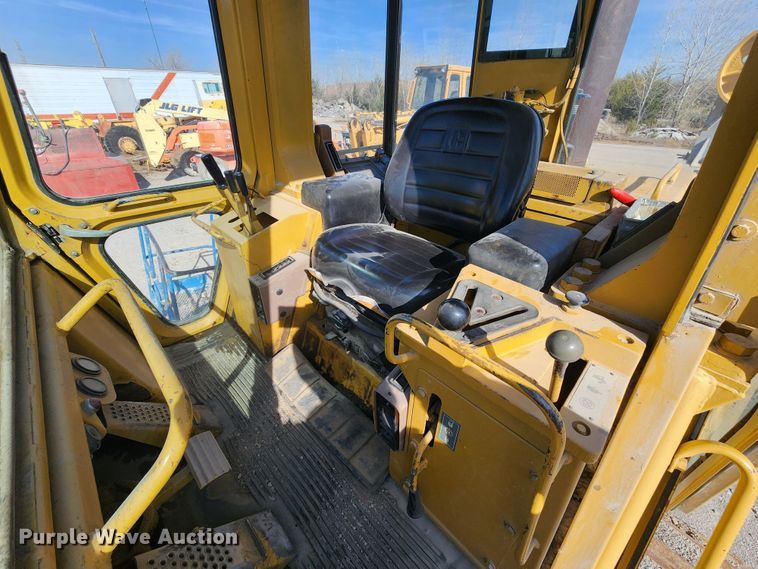 image for item DL6604 1993 Caterpillar 973  track loader
