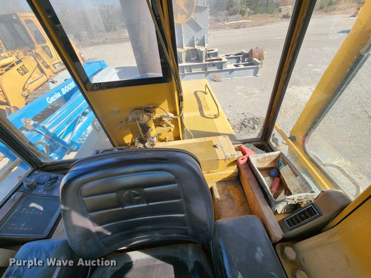 image for item DL6604 1993 Caterpillar 973  track loader