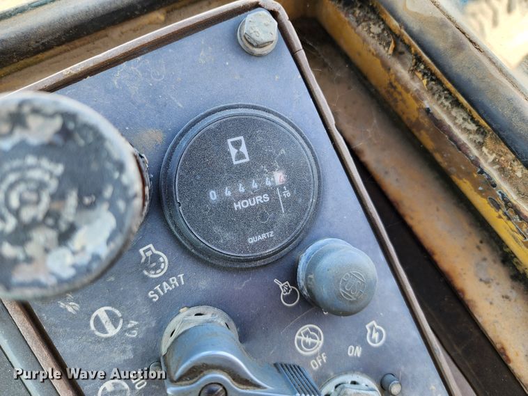 image for item DL6604 1993 Caterpillar 973  track loader