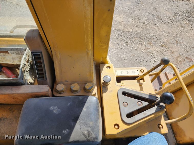 image for item DL6604 1993 Caterpillar 973  track loader
