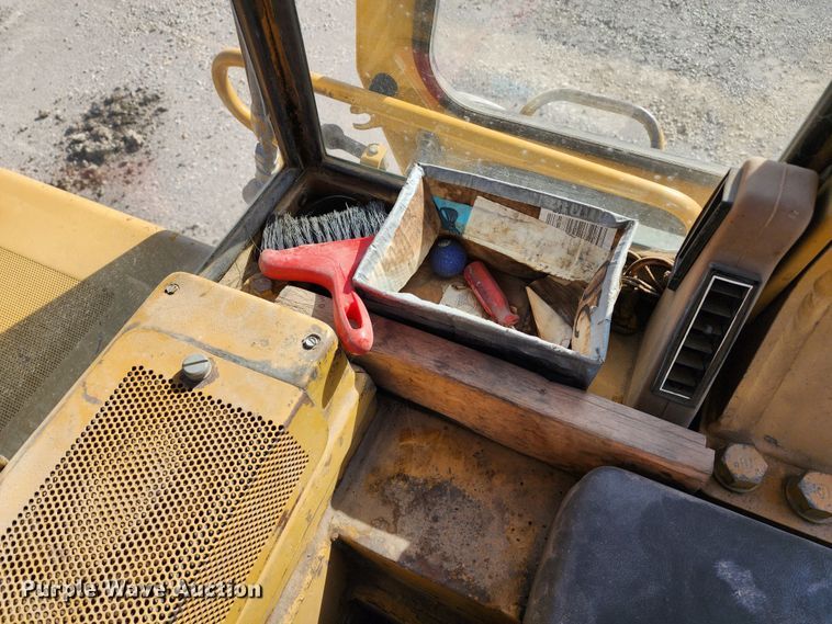 image for item DL6604 1993 Caterpillar 973  track loader