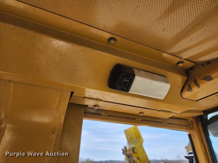 image for item DL6604 1993 Caterpillar 973  track loader