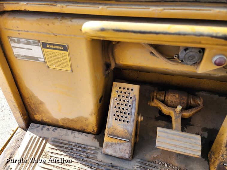 image for item DL6604 1993 Caterpillar 973  track loader