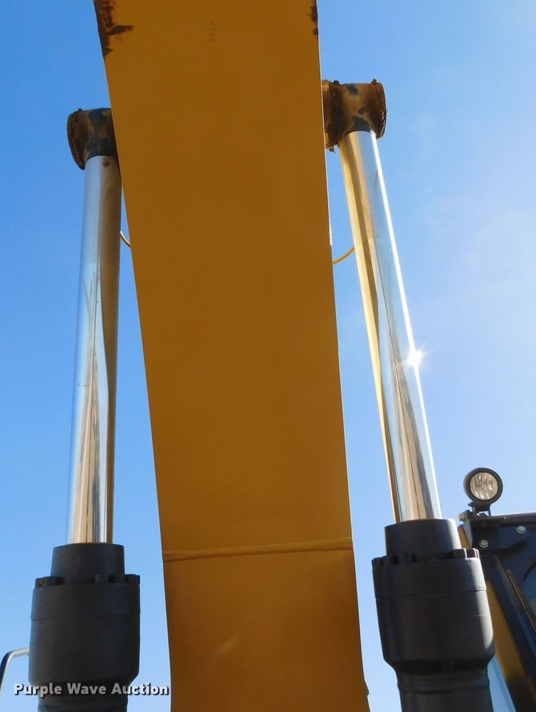 image for item DM2519 2012 Caterpillar 324E L  excavator