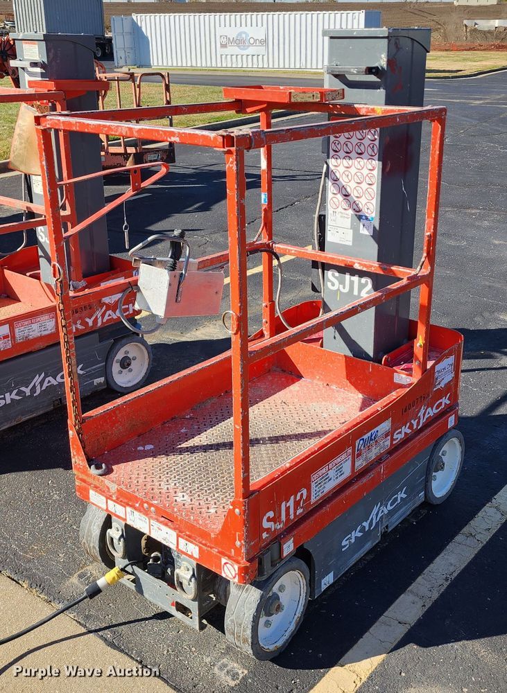 image for item DM4791 Skyjack SJ12  scissor lift