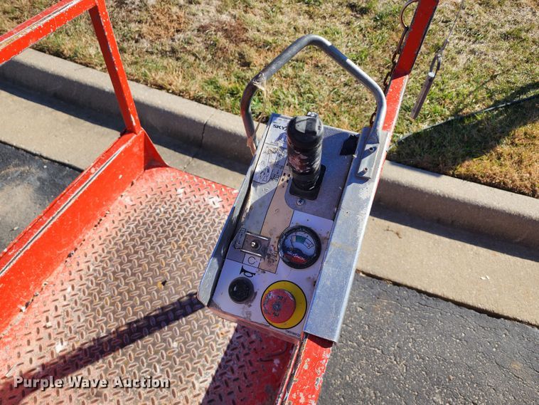 image for item DM4791 Skyjack SJ12  scissor lift