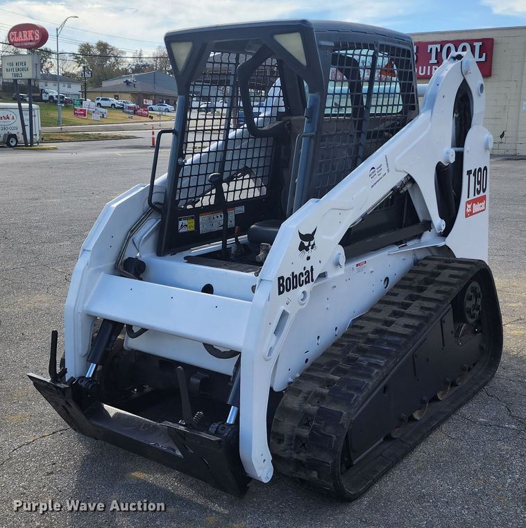 image for item DM4845 2007 Bobcat T190  tracked skid steer loader