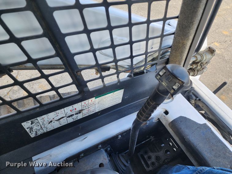 image for item DM4845 2007 Bobcat T190  tracked skid steer loader