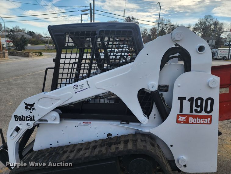 image for item DM4845 2007 Bobcat T190  tracked skid steer loader