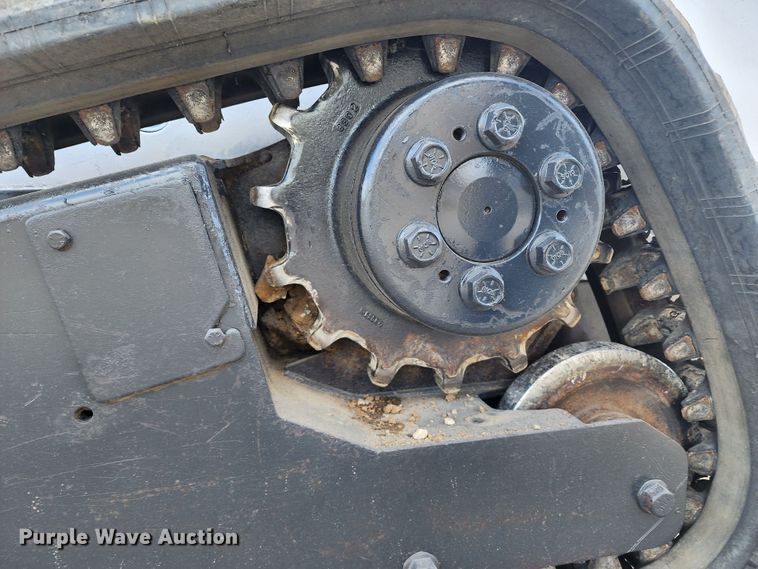 image for item DM4845 2007 Bobcat T190  tracked skid steer loader