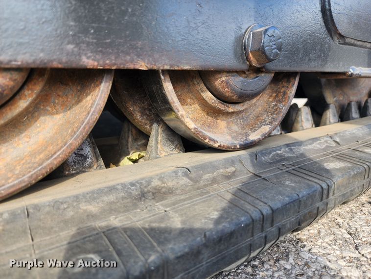 image for item DM4845 2007 Bobcat T190  tracked skid steer loader