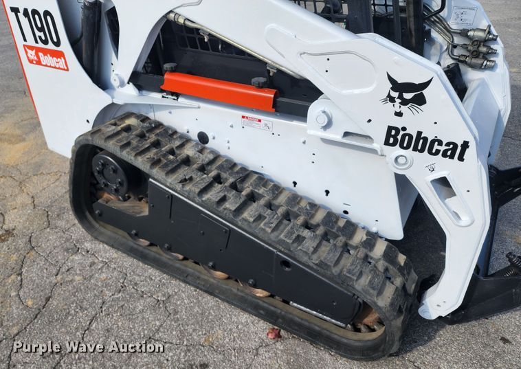 image for item DM4845 2007 Bobcat T190  tracked skid steer loader