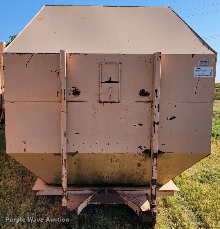 image for item DM8043 Wastequip  roll-off trash compactor dumpster