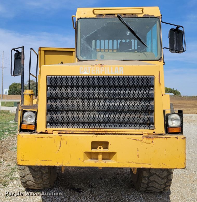 image for item DM8065 1995 Caterpillar D20D  haul truck