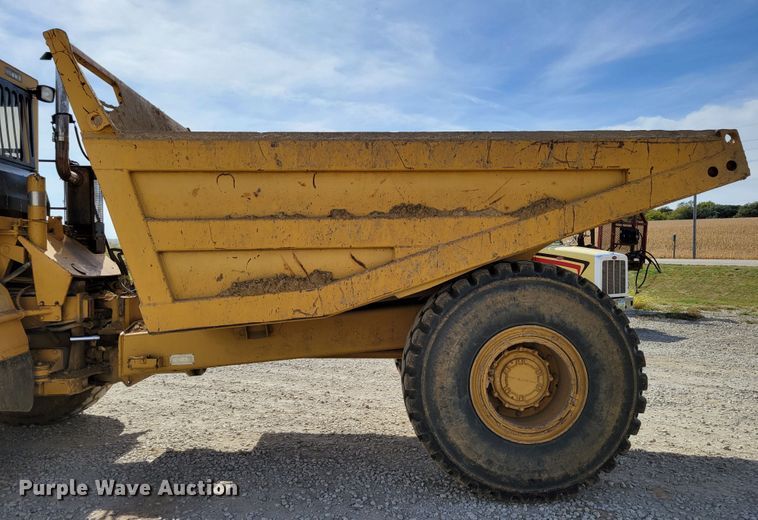 image for item DM8065 1995 Caterpillar D20D  haul truck