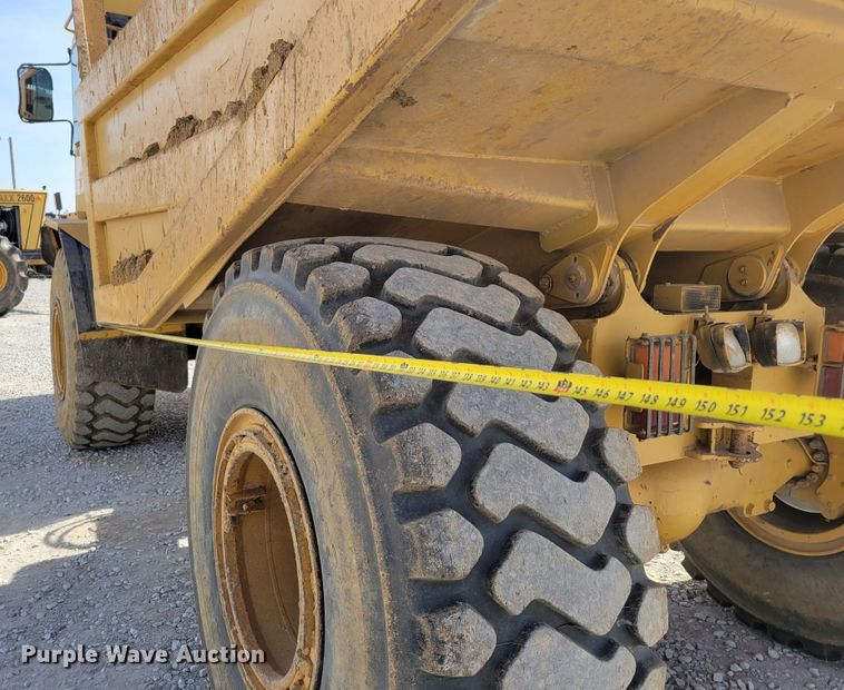 image for item DM8065 1995 Caterpillar D20D  haul truck