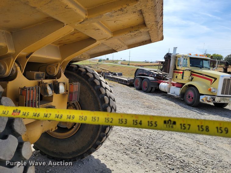 image for item DM8065 1995 Caterpillar D20D  haul truck